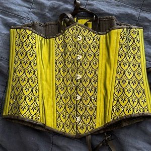 Green corset timeless trends size 28